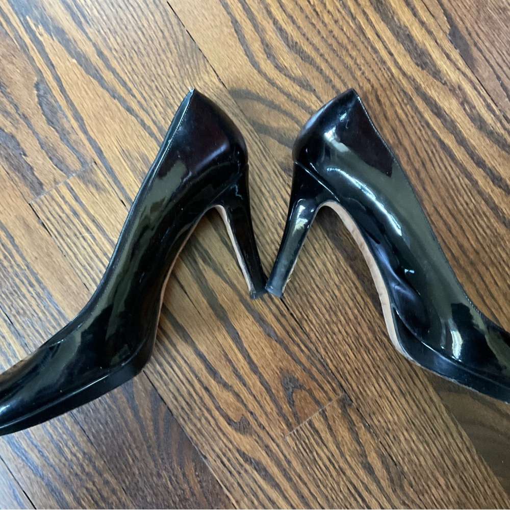 Kate Spade Classic Black Patent Women’s Pumps - Picture 4 of 11